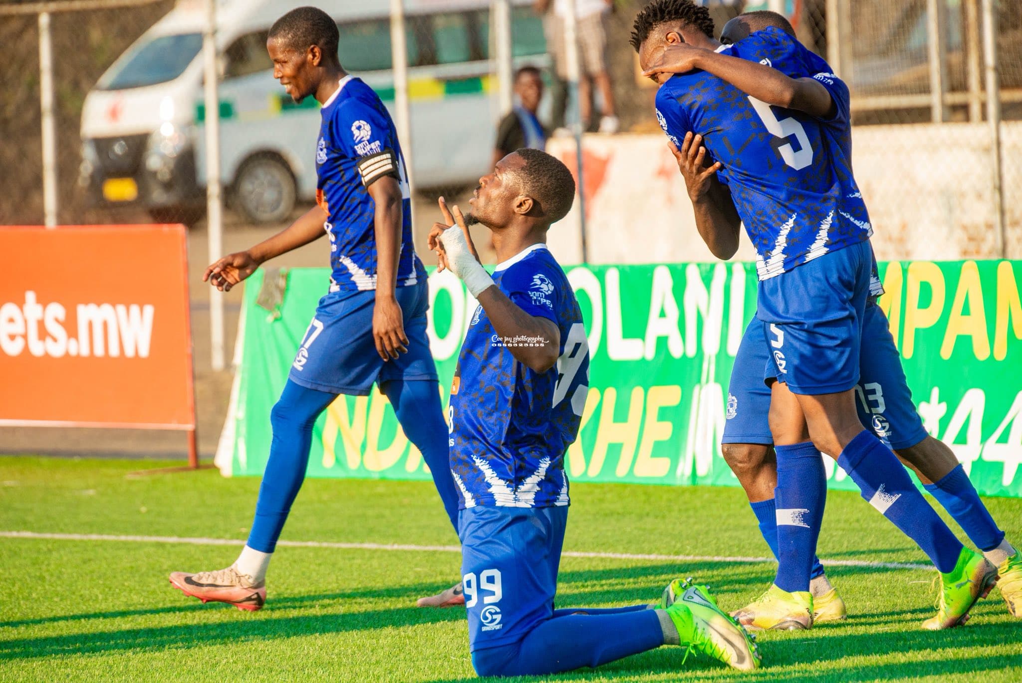 Sama Thierry Tanjong celebrating for Mighty Wanderers FC